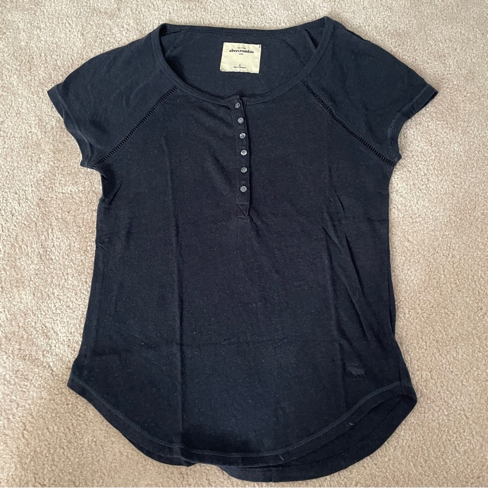 Abercrombie kids tee size S